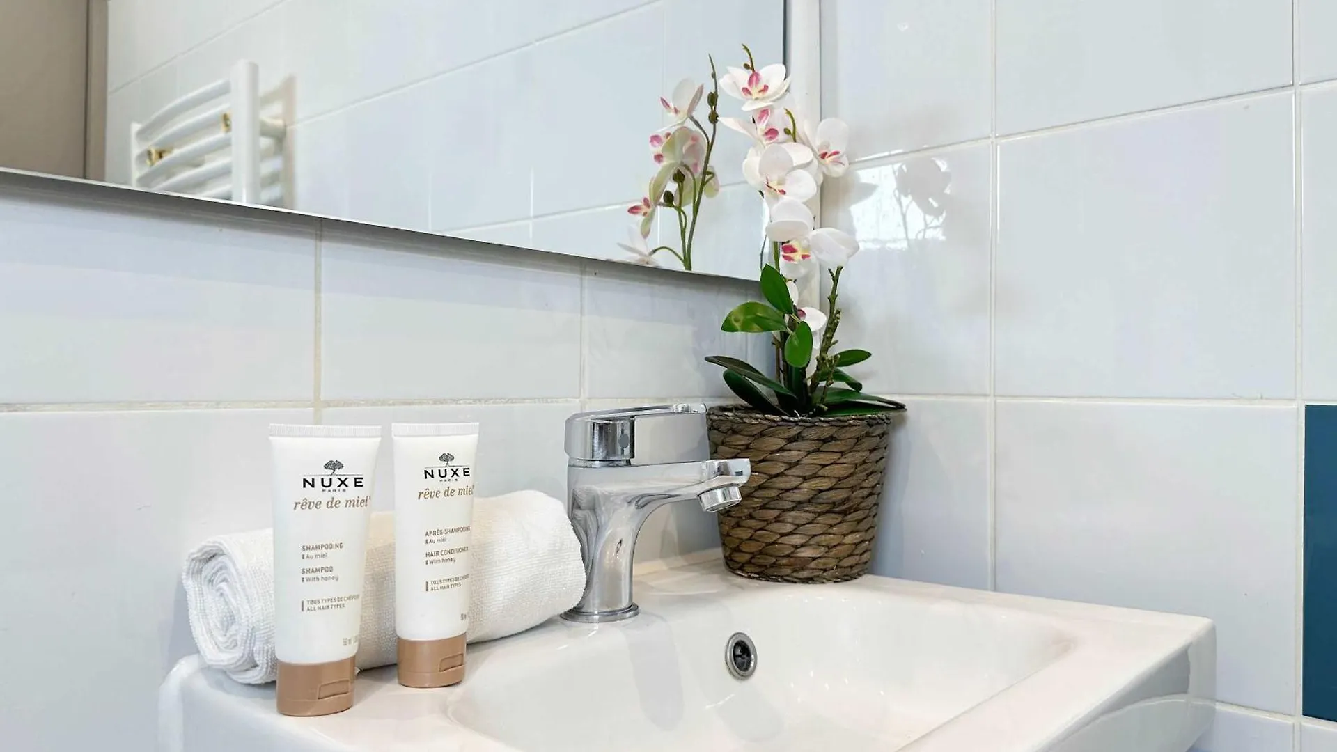 Apartment Charming Studio Near The Louvre Museum Paris