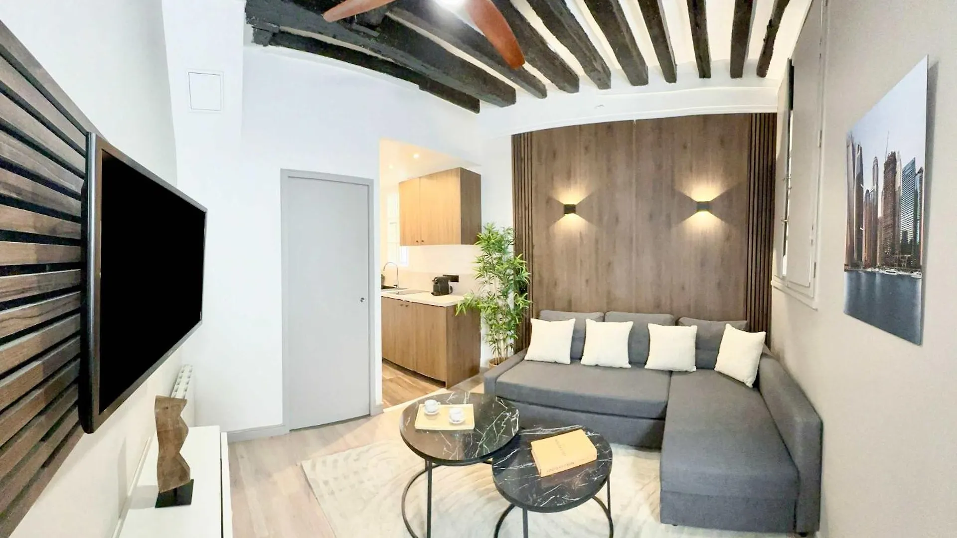 Charming Studio Near The Louvre Museum Paris